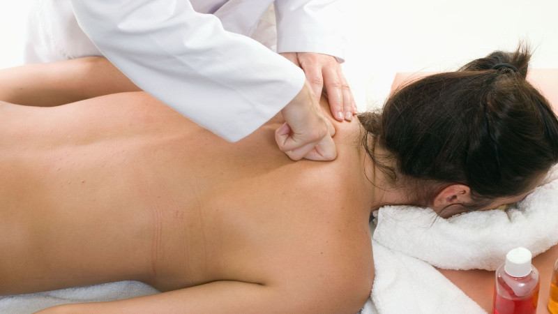 Experience the Benefits of a Professional Massage Therapist in Saskatoon